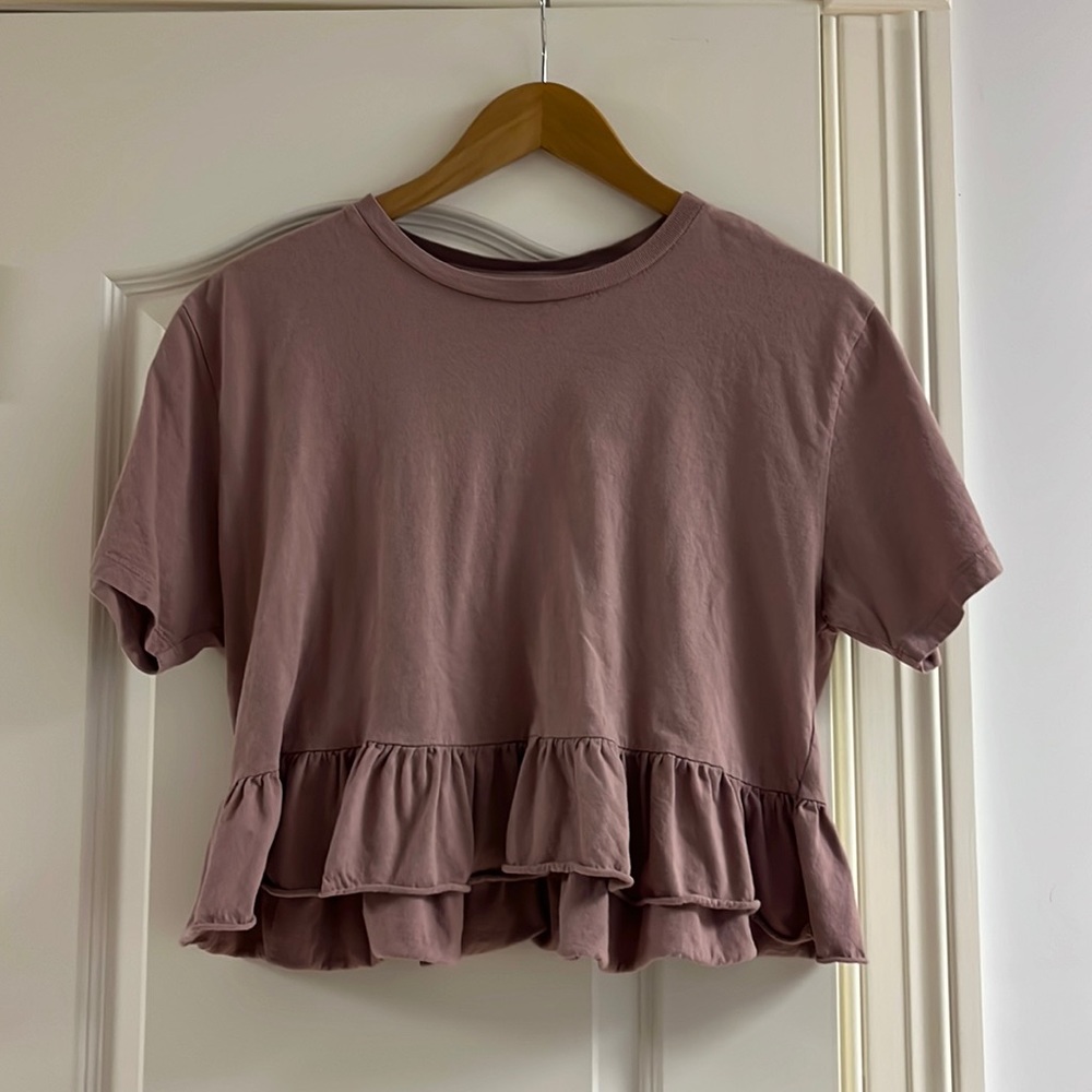 Wild Fable Muted Pink Short Sleeve Top with Ruffle Bottom